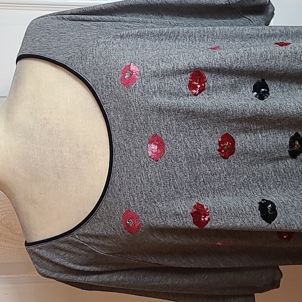 Lane Bryant Sequined Lips Tee Shirt - Picture 2 of 12